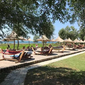 Üdülőközpont Shkodra ***
